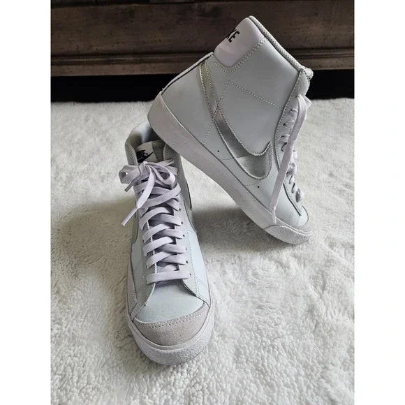 Nike Blazer 77 High Top White Gray Lavendar Leather Suede Sneakers - Picture 5 of 5